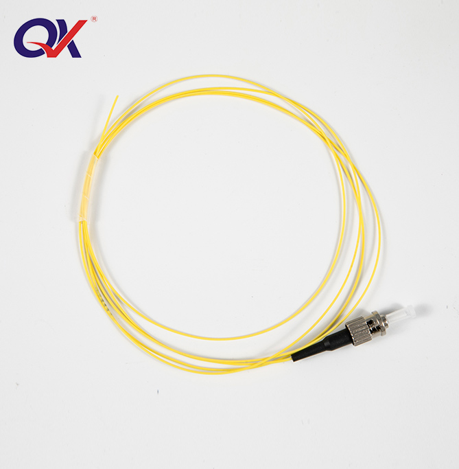 MPO光纤适配器与MTP光纤连接器的差异
